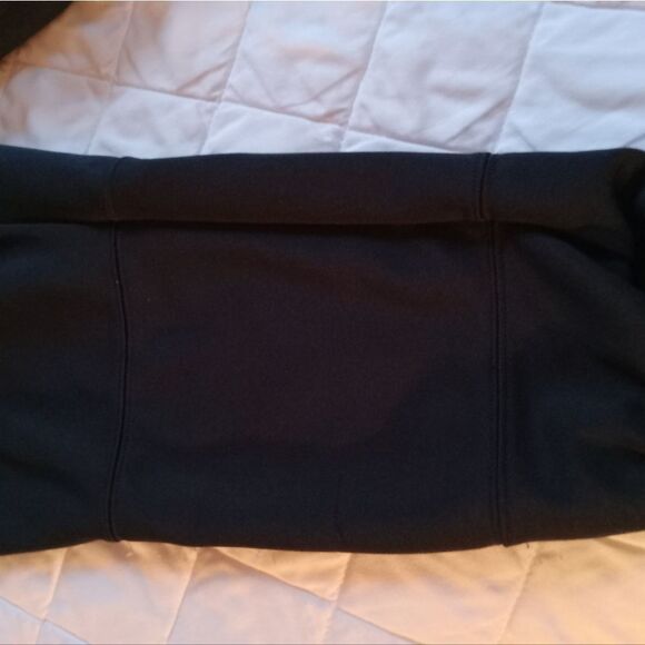 Underarmour Baseball Pants. Like new. Back pockets. - Picture 4 of 6